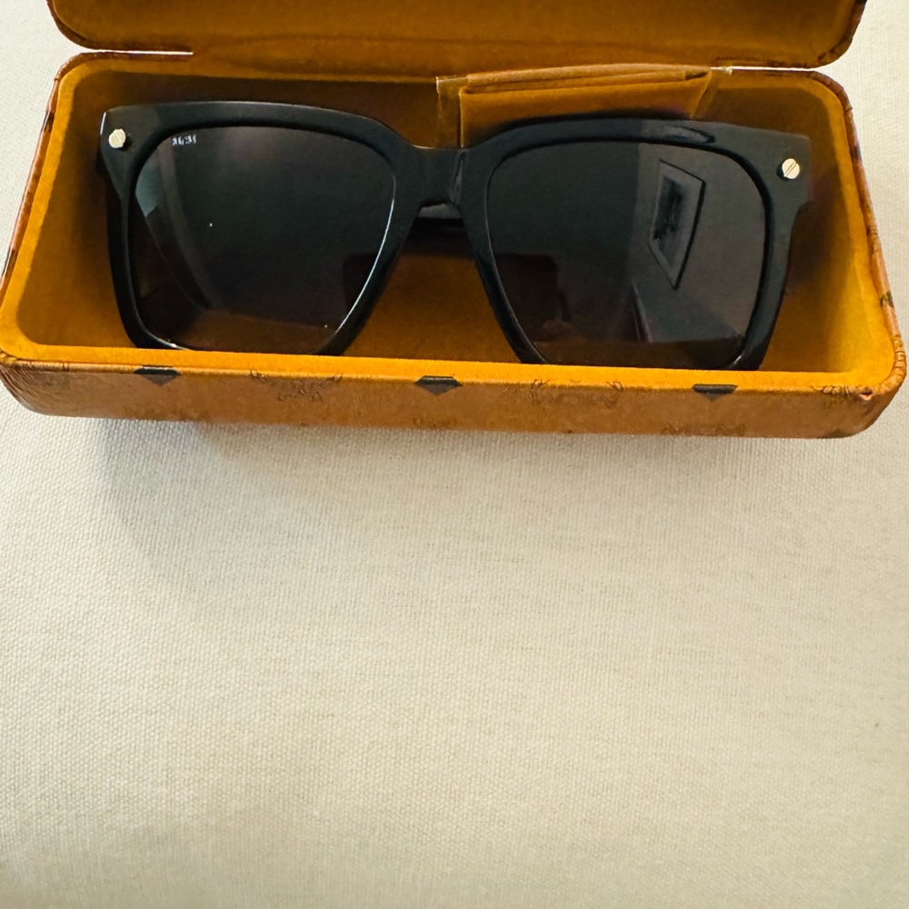 MCM sunglasses in a Cognac Visetos Monogram sunglasses, beautiful leather case.
